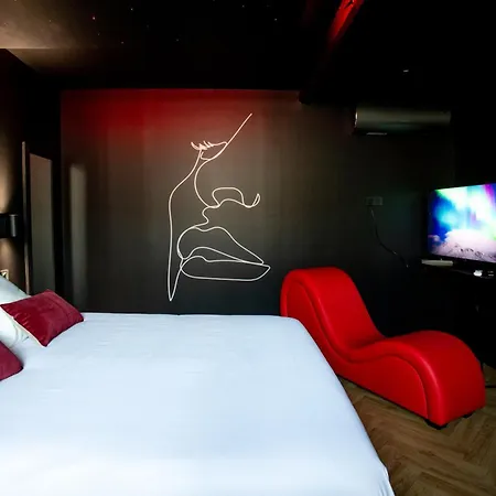 Villa La & Cinema Saint-Lambert-du-Lattay