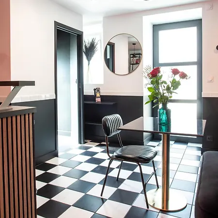 La & Cinema Villa Saint-Lambert-du-Lattay