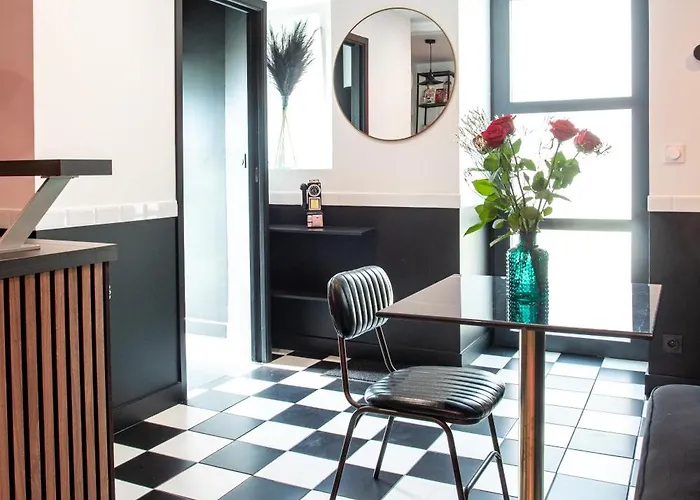 La & Cinema Villa Saint-Lambert-du-Lattay