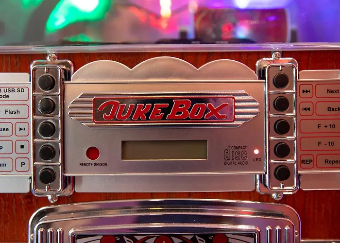 Villa La & Cinema Saint-Lambert-du-Lattay